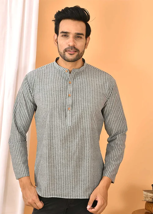 Men Striped Cotton Blend Straight Short Kurta