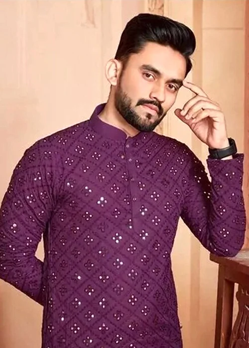 Men Embroidered Cotton Silk Straight Kurta