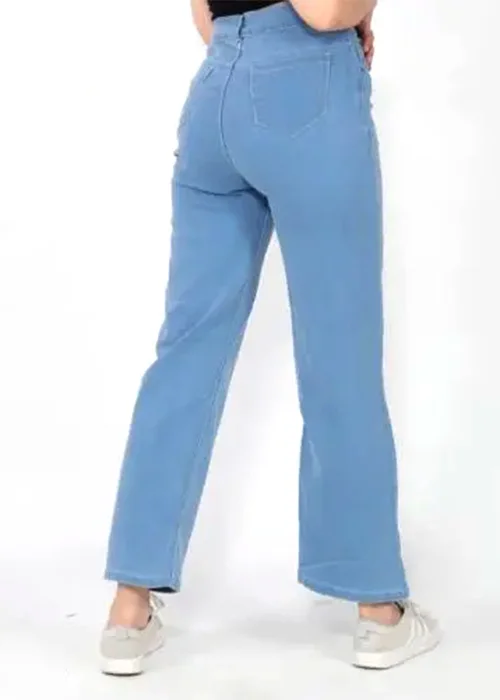 Women Relaxed Fit Mid Rise Light Blue Jeans